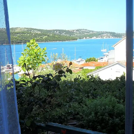 Apartments Maria Tisno Room photo