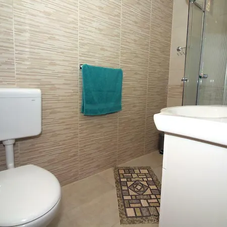 Apartments Maria Tisno Exterior photo