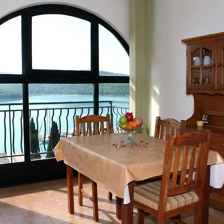 Apartments Maria Tisno Exterior photo