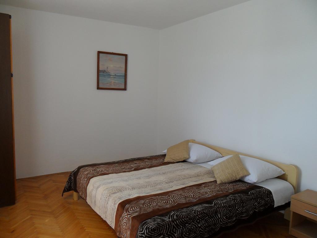 Maria Apartment Tisno