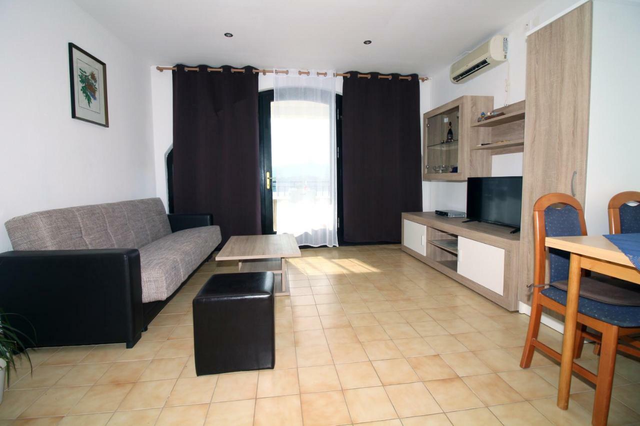 Apartment Maria *